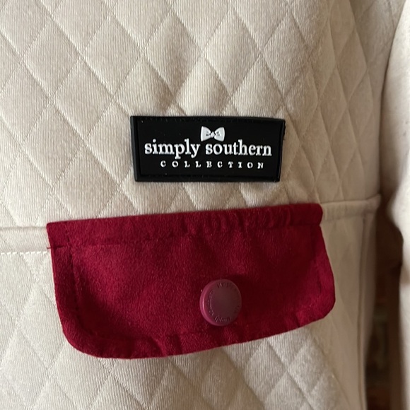 Simply Southern Collection Cream & Maroon Pullover Quilted Sweatshirt - Picture 3 of 6